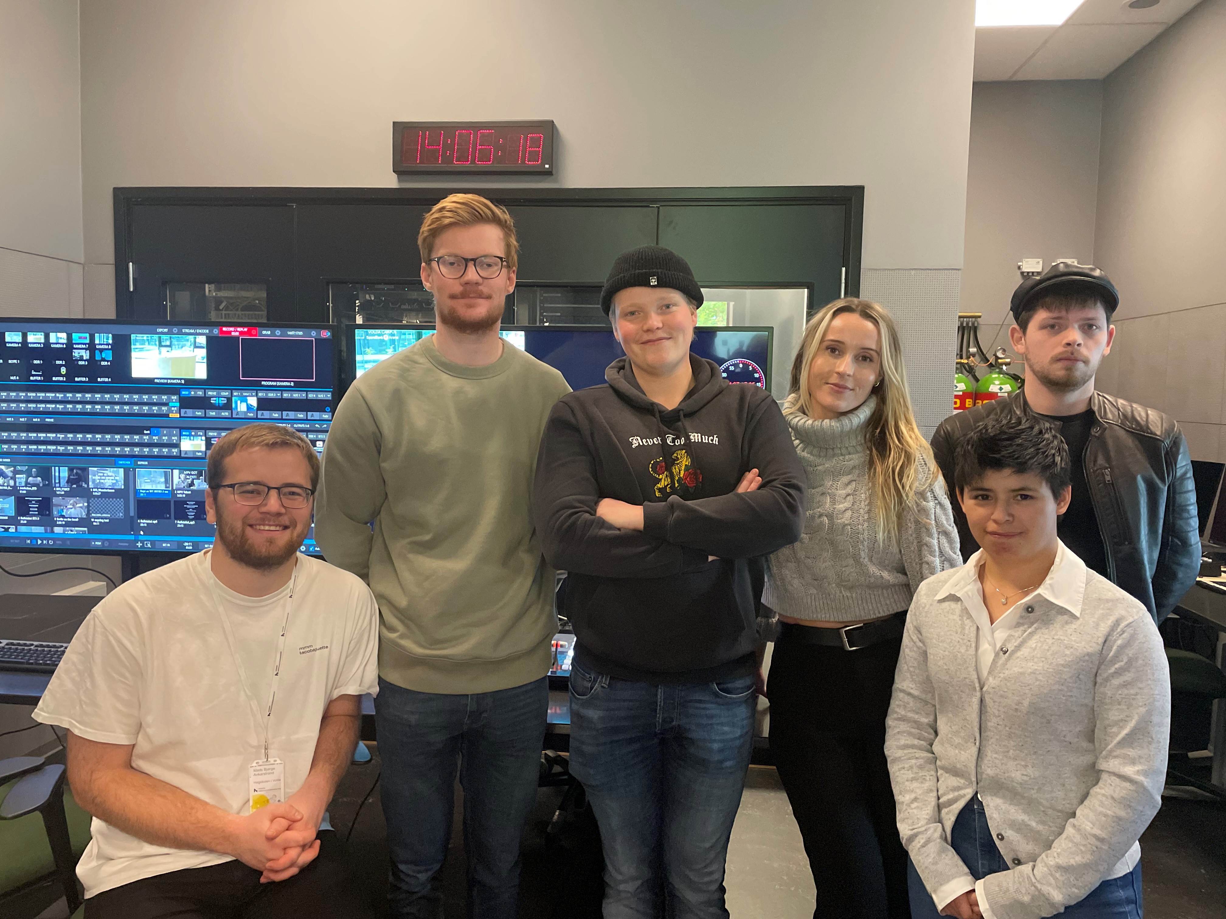 Studenter p&aring; medieproduksjon