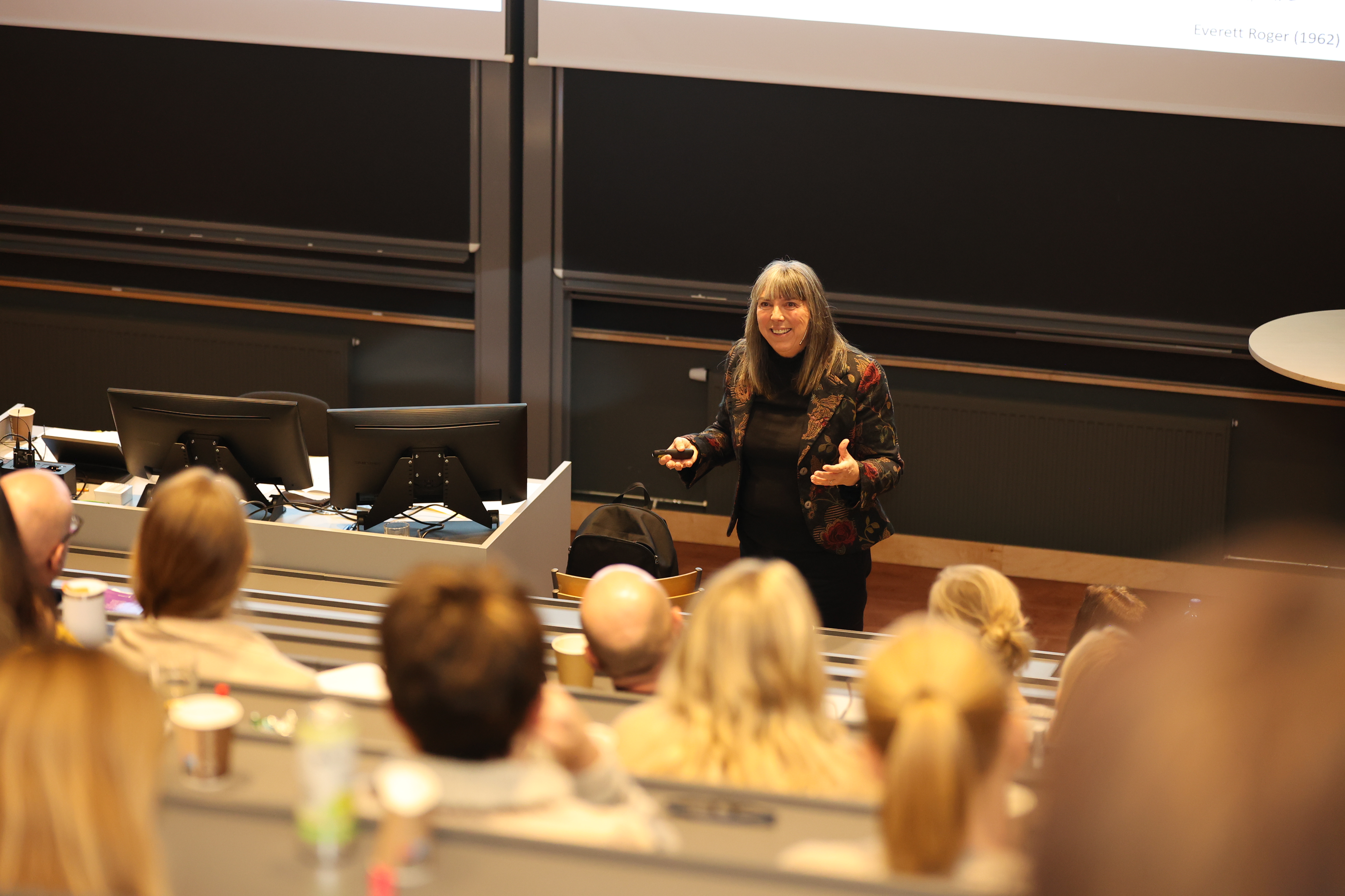 Nina Garshol, HR-sjef i M&oslash;re og Romsdal HF, under Inspirasjonsseminaret 2024