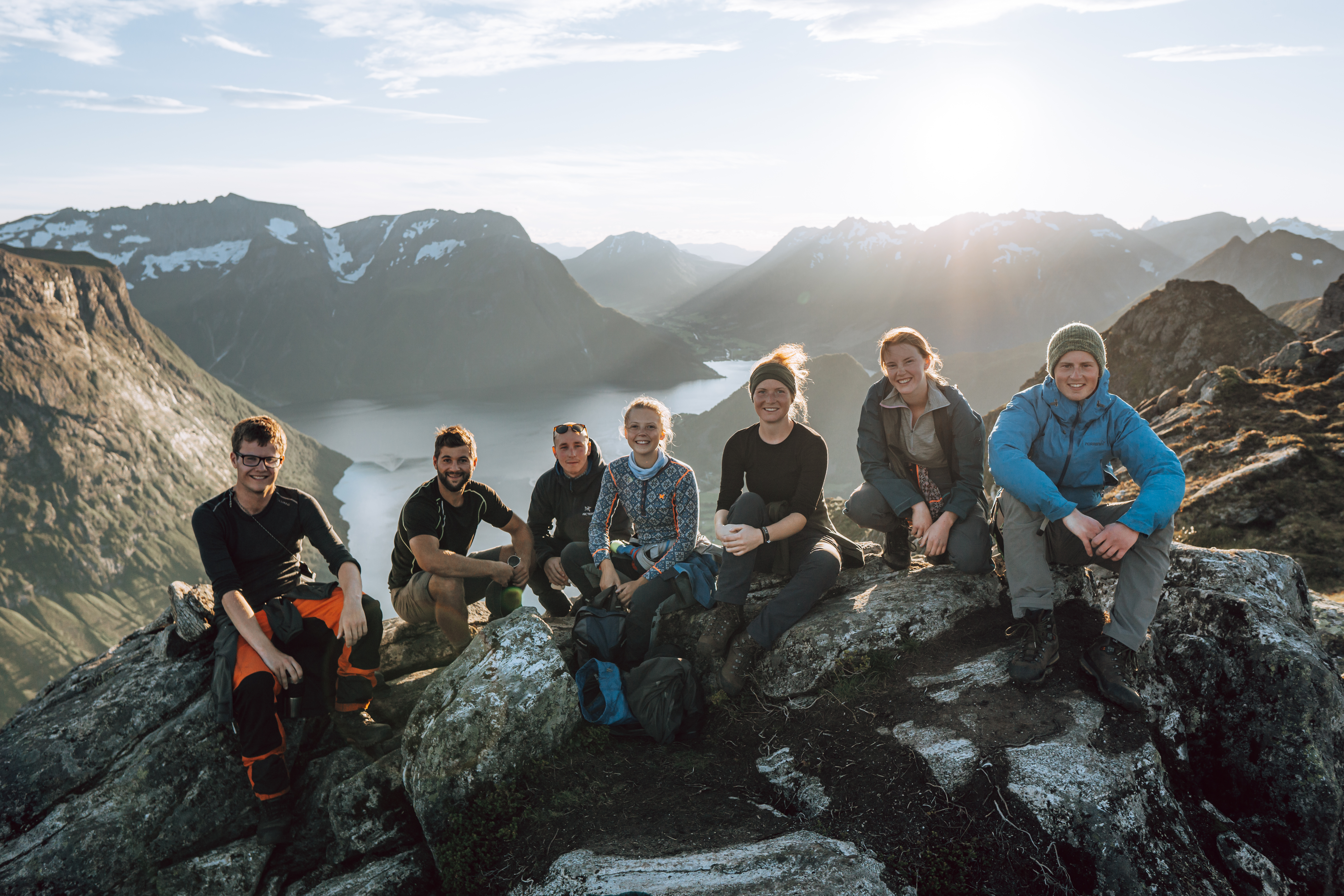Studenter p&aring; fjelltur p&aring; Sunnm&oslash;re