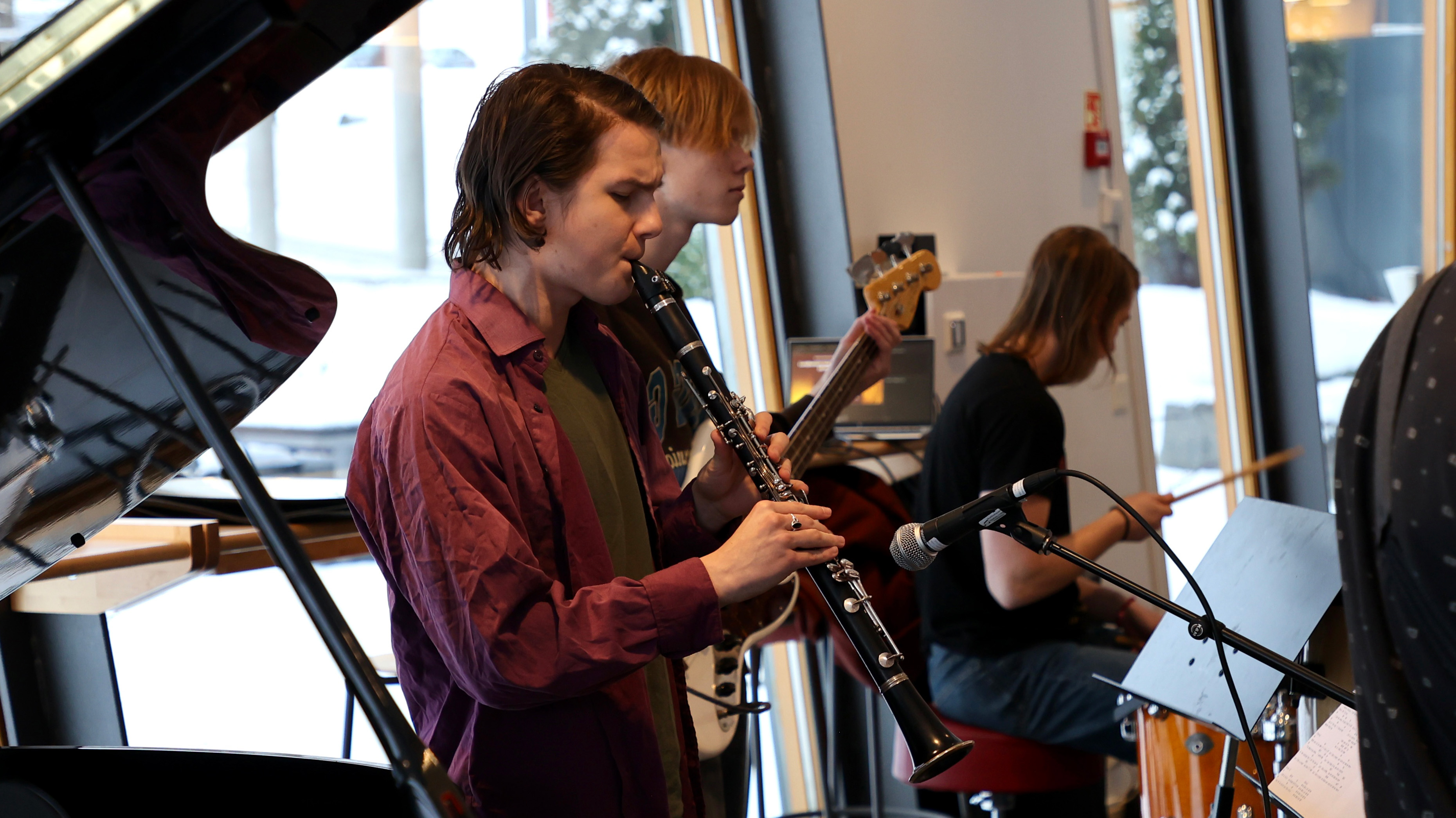 Konsert i kantina fr&aring; Institutt for musikk.
