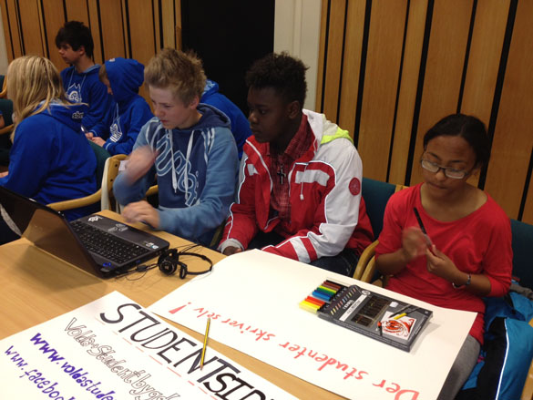 047248343255e28fa92850c533410fa7e1332faa