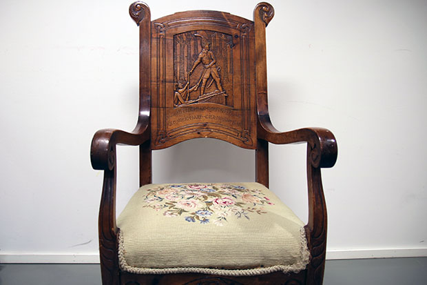 2573bcf635359314c223a034ddb92eed