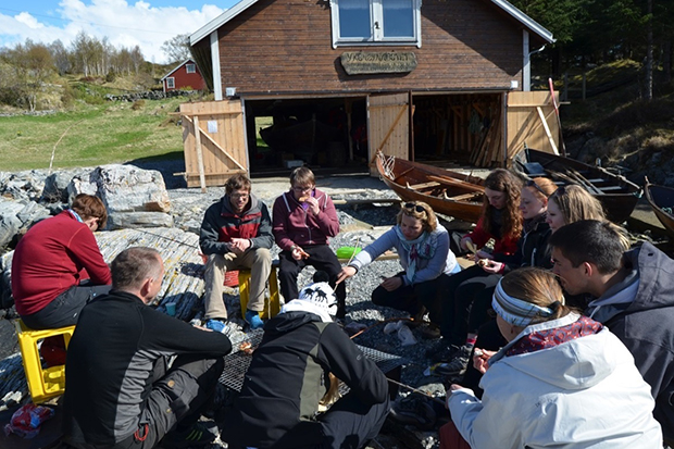 71fd7cc9f2a8d32328f3ae25bc572faa