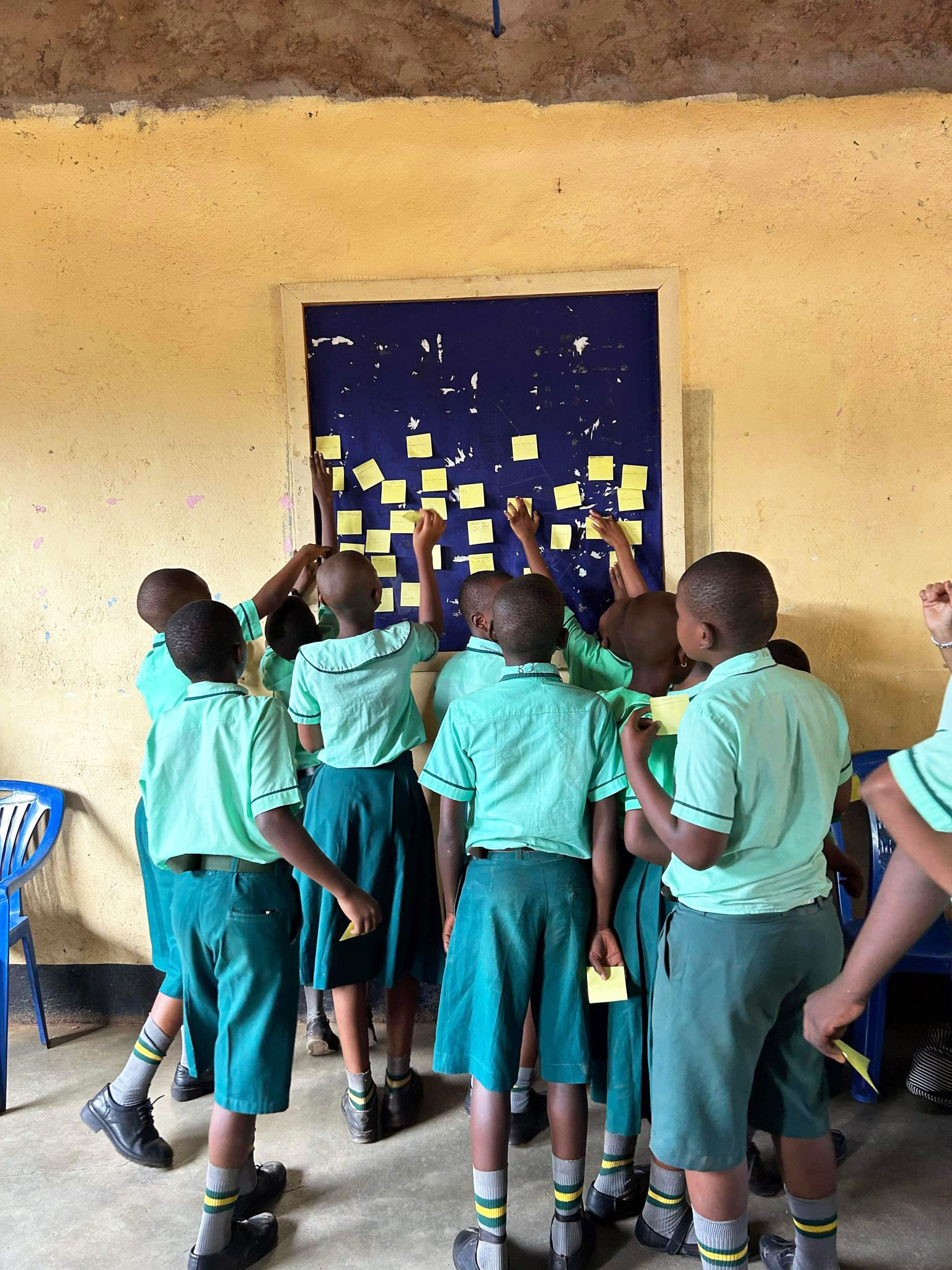 Grunnskolelærerstudenter fra Høgskulen i Volda under praksis i Tanzania