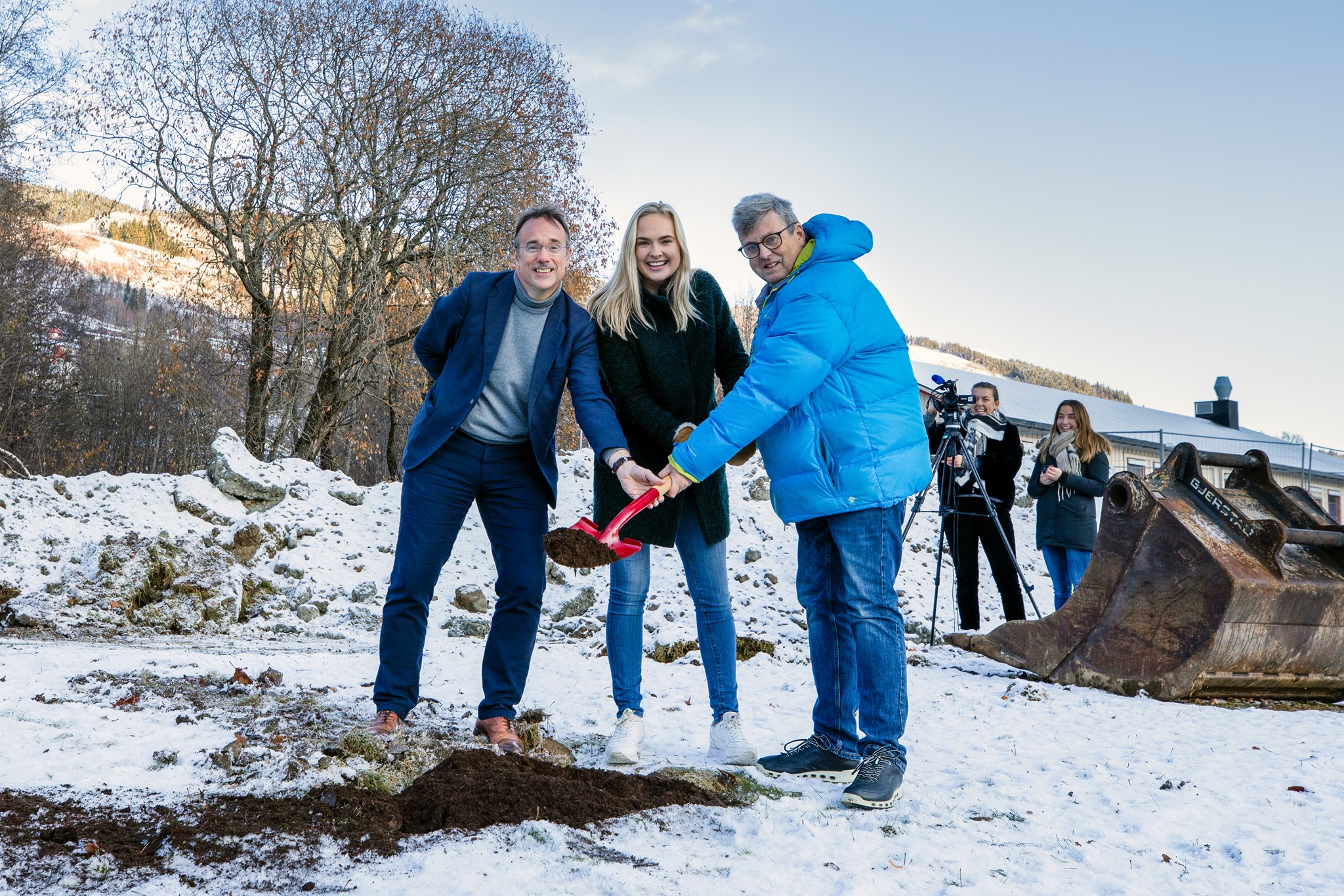 First digging in the media house project!
