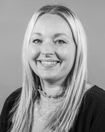 Portrettfoto av Ingvild Sande Lilleb&oslash;