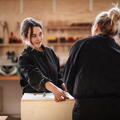 Student ved Design, kunst og handverk