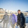 Students i Volda playing in the snow